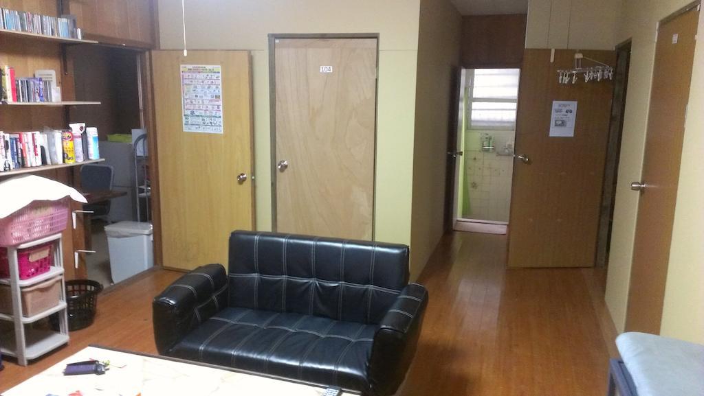 Koza Share House Ξενοδοχείο Okinawa Εξωτερικό φωτογραφία